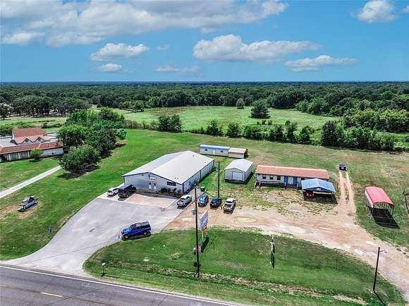 3.47 Acres of Mixed-Use Land for Sale in Kemp, Texas