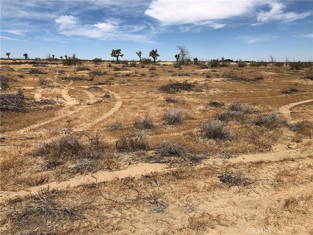 20.44 Acres of Land for Sale in Lancaster, California