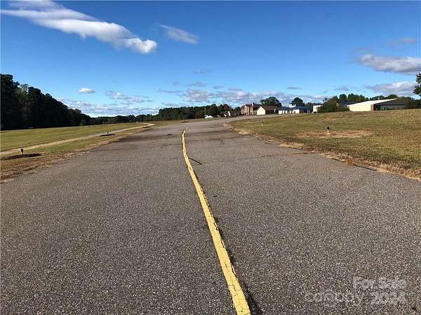1.45 Acres of Residential Land for Sale in Mooresville, North Carolina
