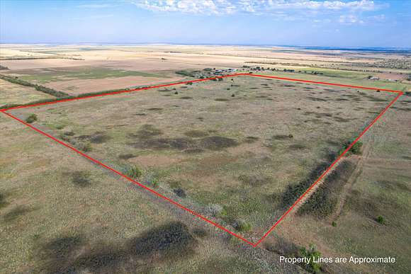 80 Acres of Recreational Land & Farm for Sale in Quanah, Texas