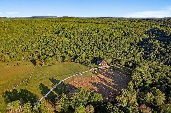 15 Acres of Land with Home for Sale in Sparta, Tennessee