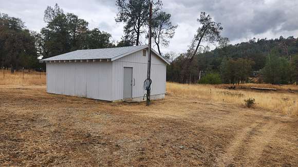 2.1 Acres of Land for Sale in Redding, California