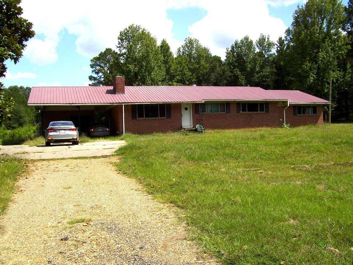 3 Acres of Residential Land with Home for Sale in Ashdown, Arkansas