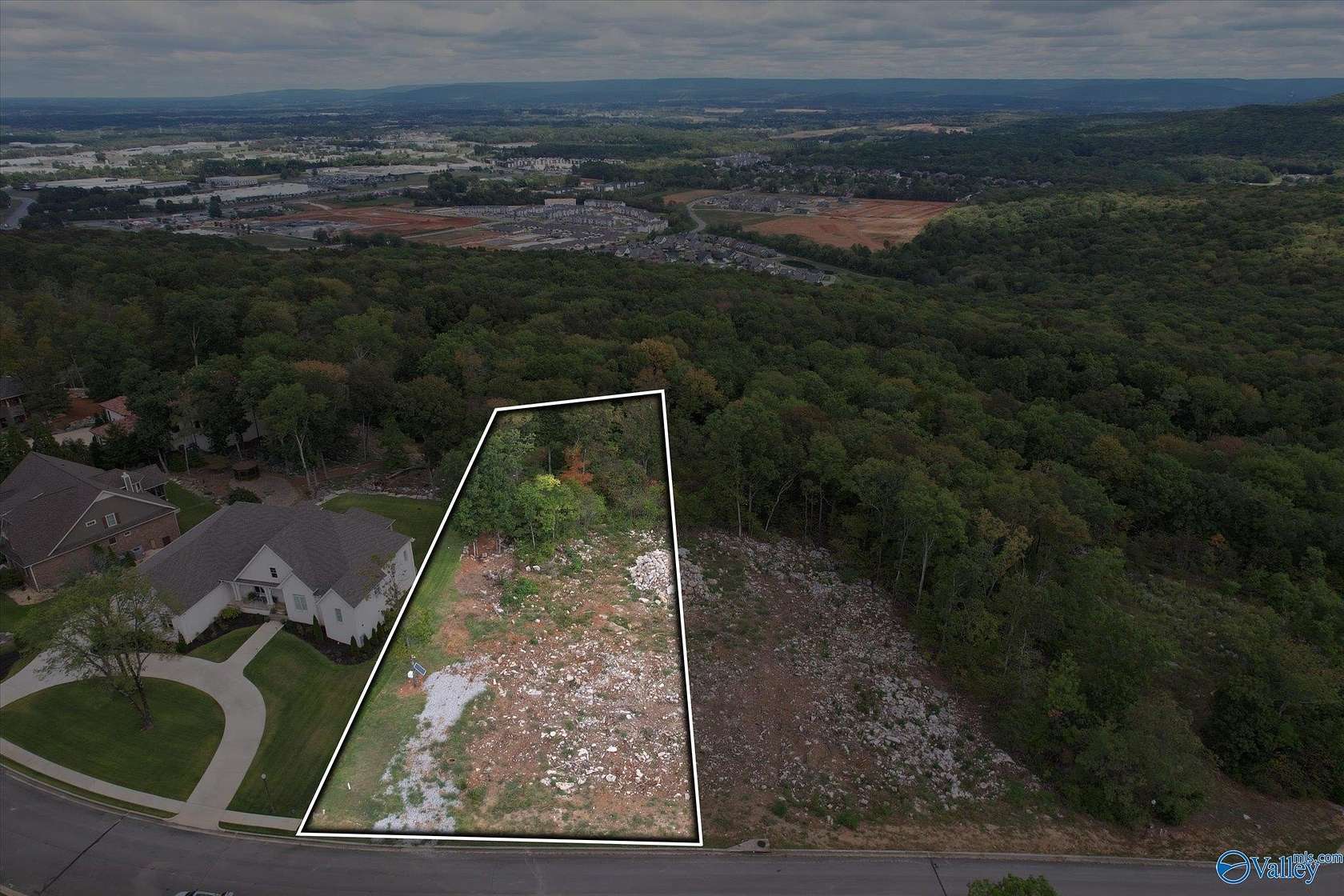 0.77 Acres of Residential Land for Sale in Huntsville, Alabama