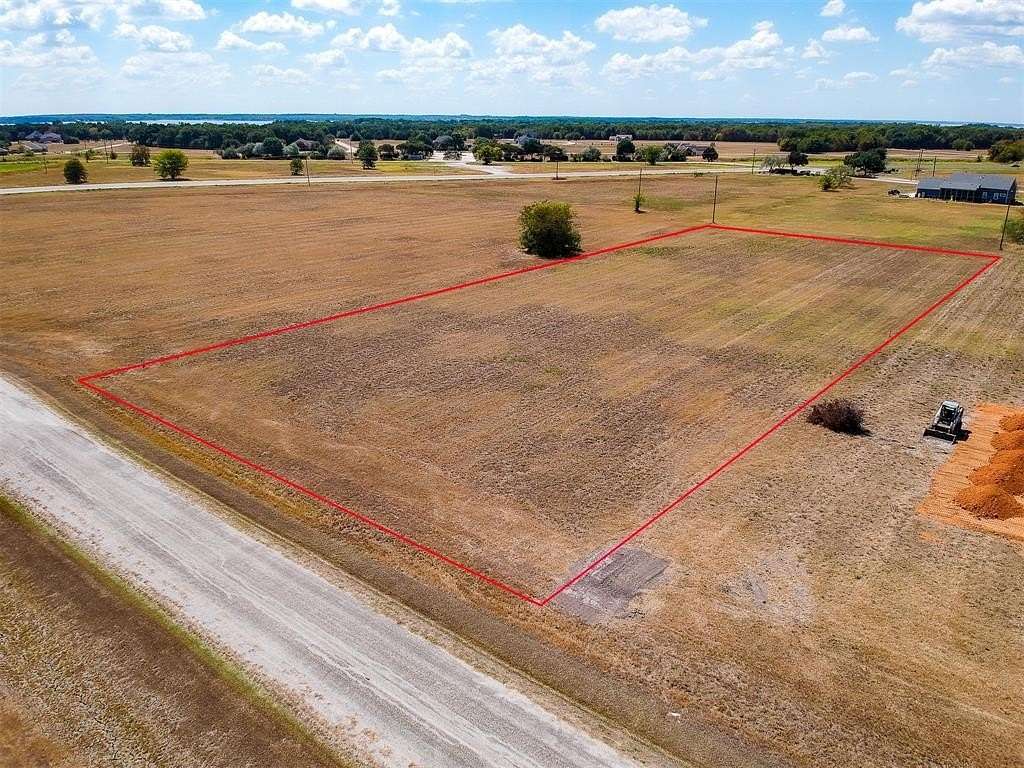 2.016 Acres of Residential Land for Sale in Corsicana, Texas