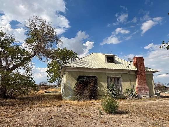 10 Acres of Residential Land with Home for Sale in Fort Stockton, Texas