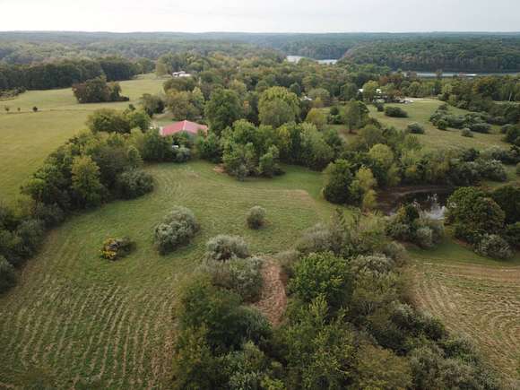 15 Acres of Land for Sale in Creal Springs, Illinois