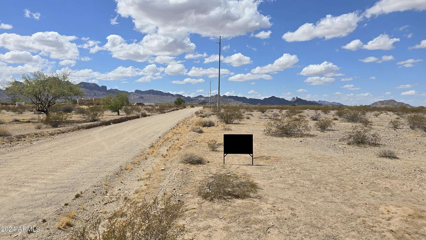 20.03 Acres of Land for Sale in Tonopah, Arizona