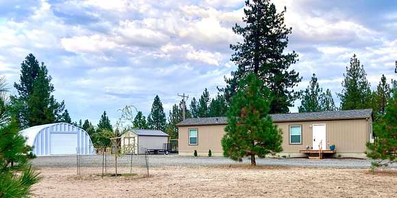 4.14 Acres of Residential Land with Home for Sale in Kettle Falls, Washington