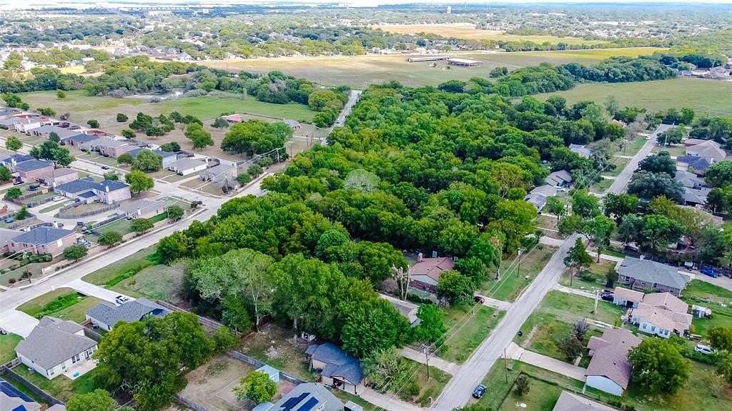 5.9 Acres of Mixed-Use Land for Sale in Lancaster, Texas