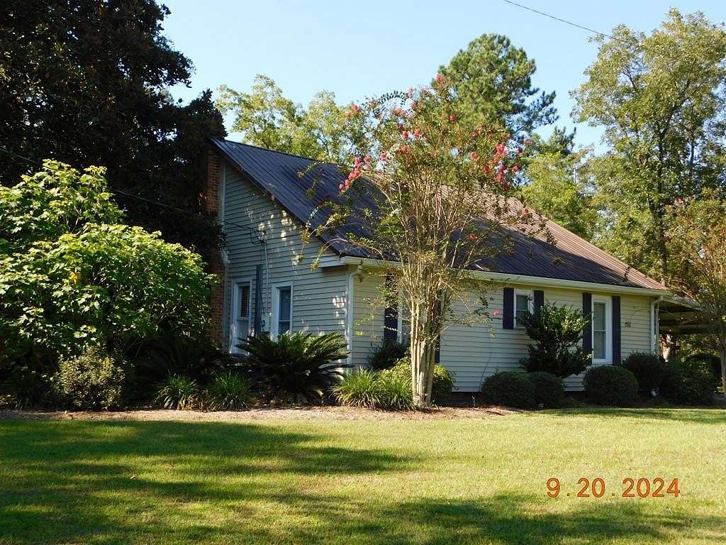 6.4 Acres of Residential Land with Home for Sale in Pelham, Georgia