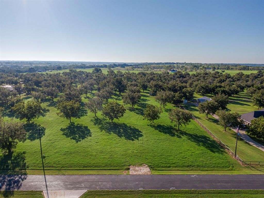 5 Acres of Land for Sale in Cleburne, Texas