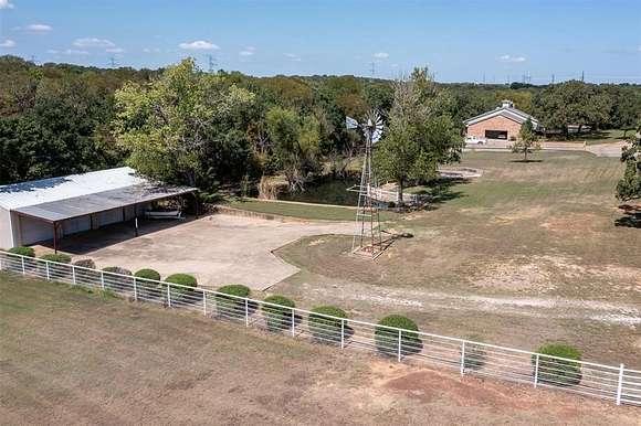 3.81 Acres of Residential Land with Home for Sale in Alvarado, Texas