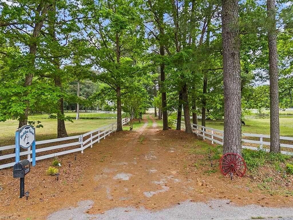 17.49 Acres of Land with Home for Sale in Franklin, Virginia