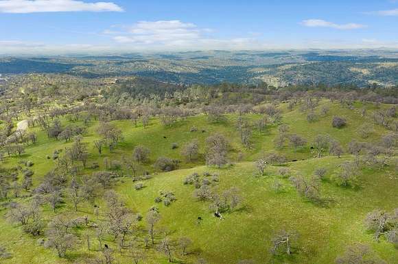 282 Acres of Agricultural Land for Sale in Raymond, California