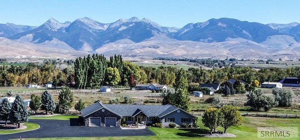 2 Acres of Residential Land with Home for Sale in Salmon, Idaho