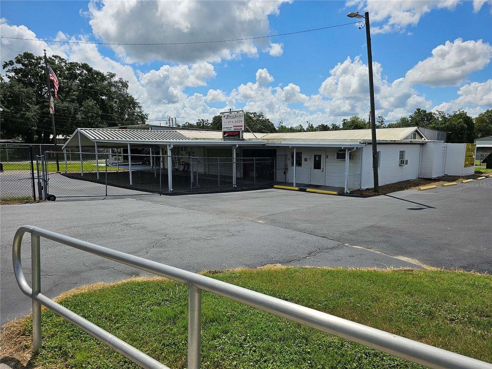 5.61 Acres of Improved Commercial Land for Lease in Seffner, Florida