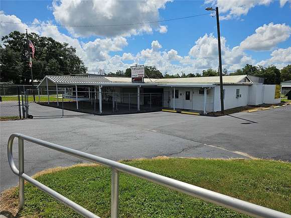 5.61 Acres of Improved Commercial Land for Lease in Seffner, Florida