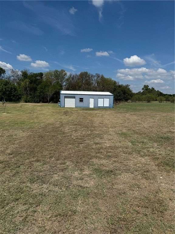 2.166 Acres of Residential Land for Sale in Gholson, Texas