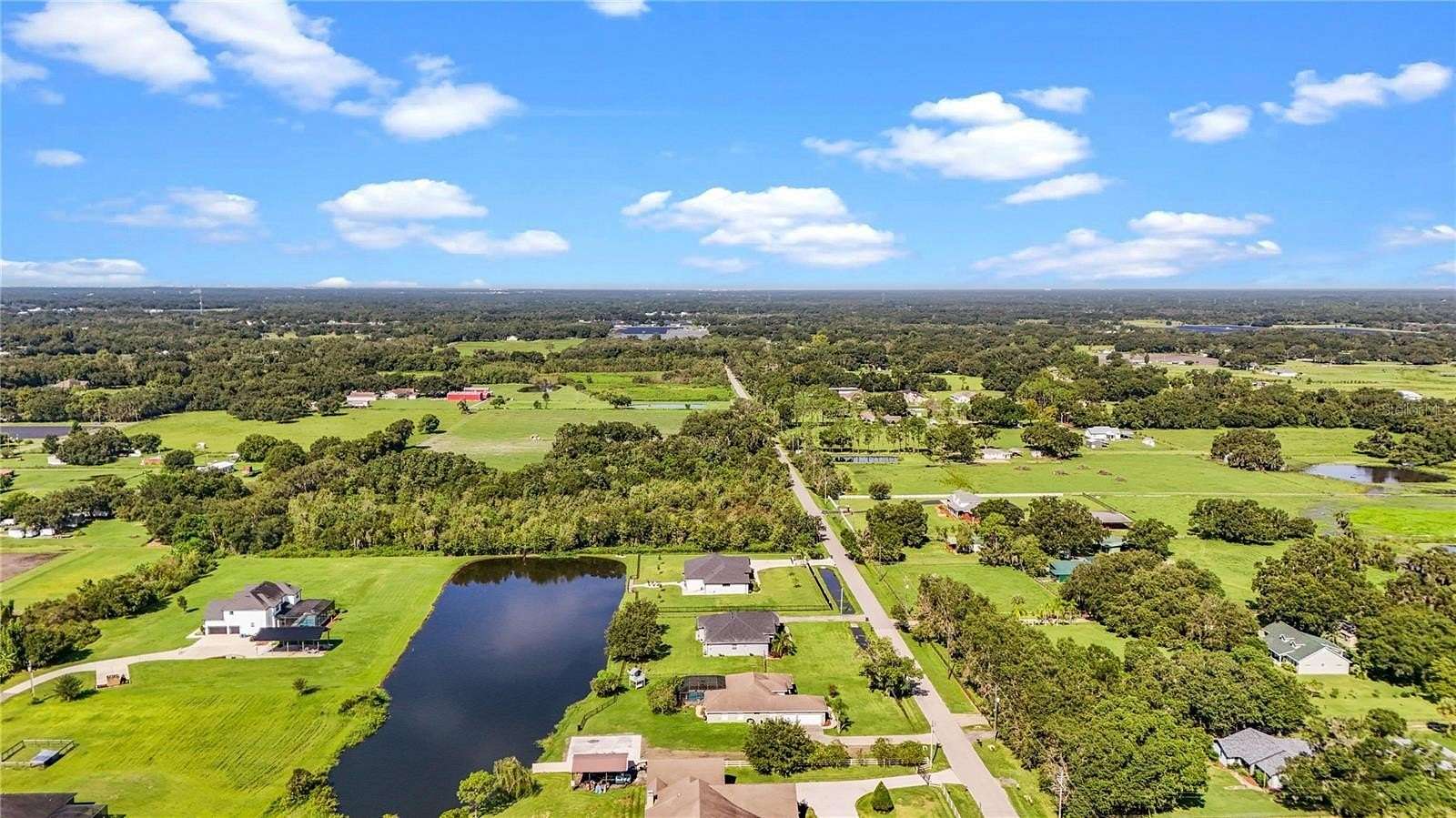 19.1 Acres of Land with Home for Sale in Plant City, Florida