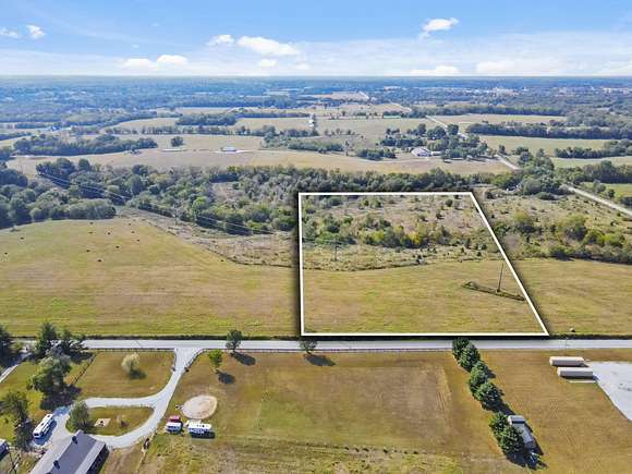 10 Acres of Agricultural Land for Sale in Brookline, Missouri