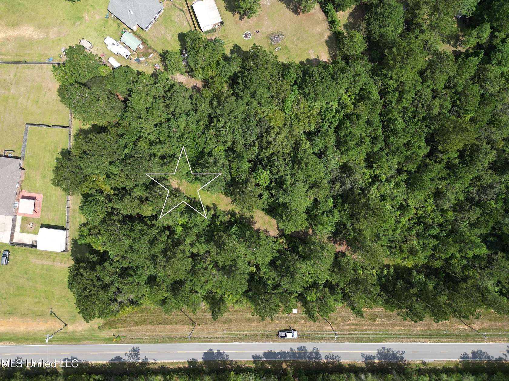 1 Acre of Residential Land for Sale in Saucier, Mississippi