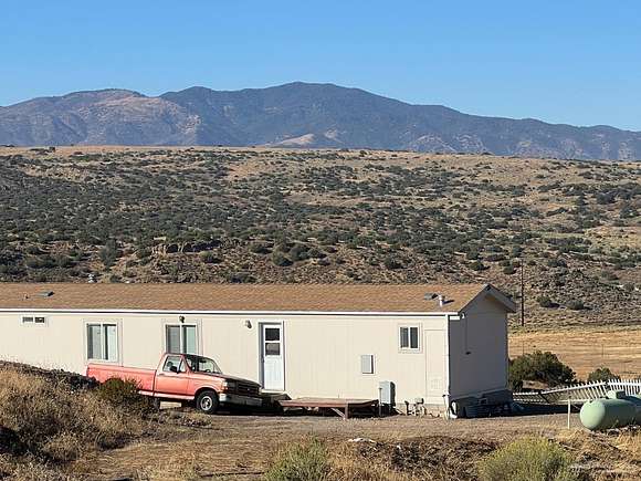 20 Acres of Land with Home for Sale in Tehachapi, California