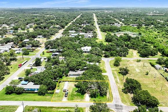 0.19 Acres of Improved Residential Land for Sale in Rockport, Texas