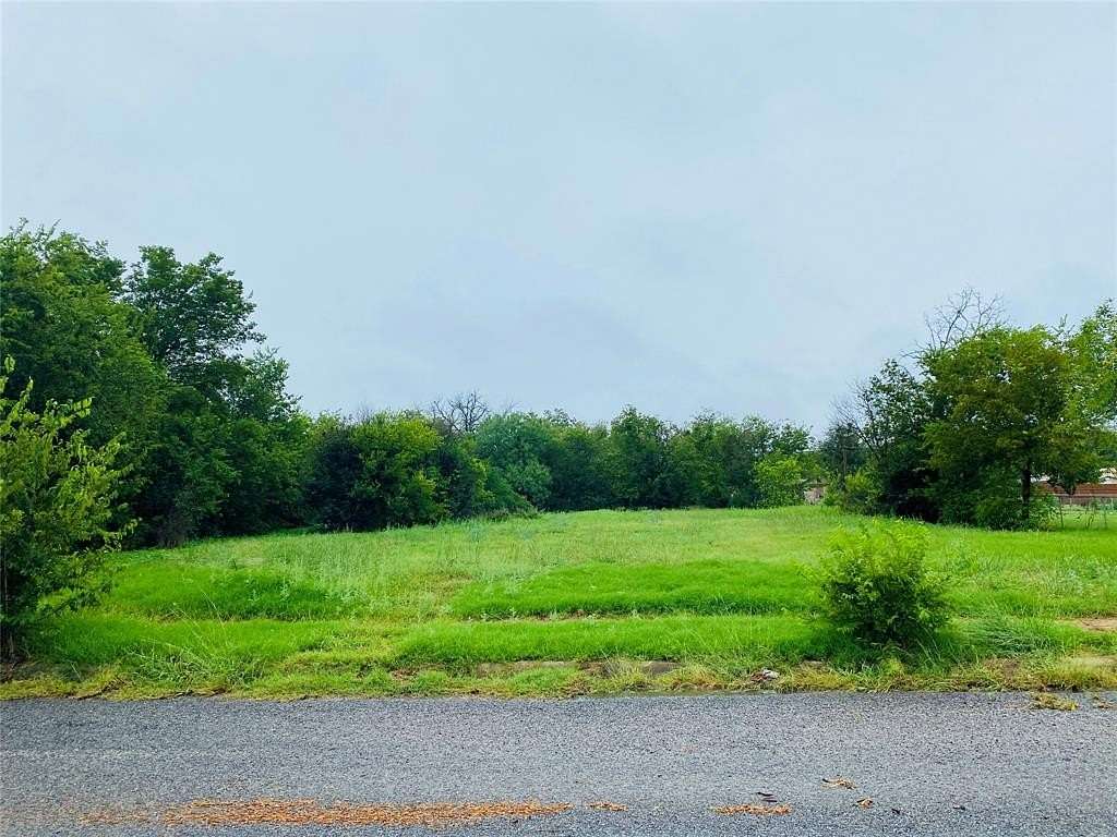 0.441 Acres of Residential Land for Sale in Brownwood, Texas