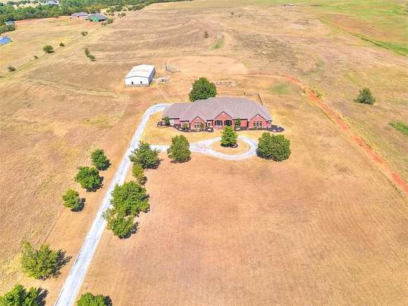 40 Acres of Land with Home for Sale in Piedmont, Oklahoma