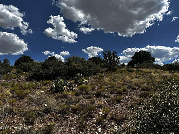 1 Acre of Residential Land for Sale in Chino Valley, Arizona