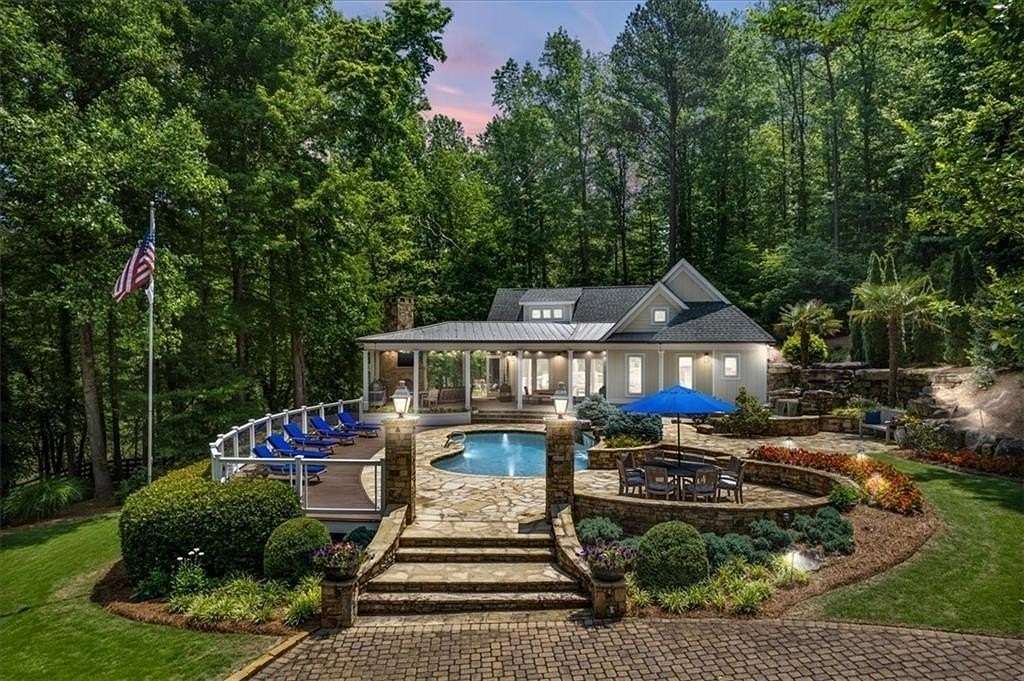 7.53 Acres of Residential Land with Home for Sale in Woodstock, Georgia