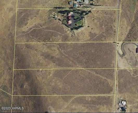 10.19 Acres of Land for Sale in Selah, Washington