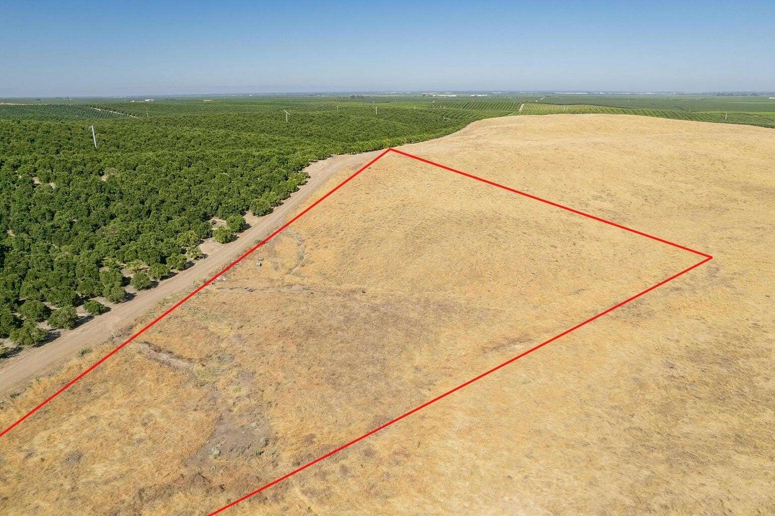 6.07 Acres of Residential Land for Sale in Delano, California