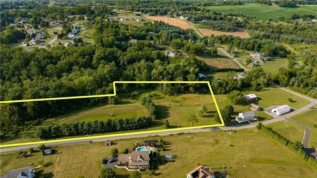 5.67 Acres of Residential Land for Sale in Lehigh Township, Pennsylvania