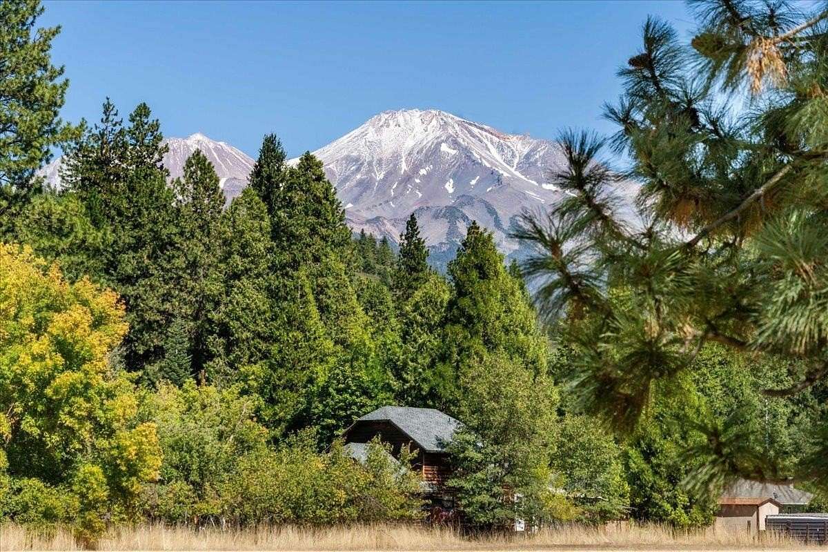 2.5 Acres of Residential Land for Sale in Mount Shasta, California