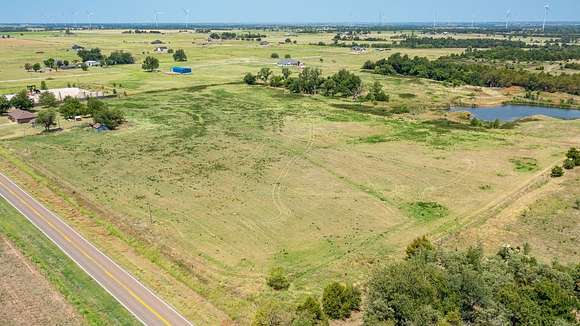 28 Acres of Agricultural Land for Sale in Crescent, Oklahoma