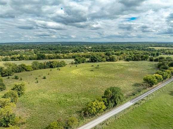 6 Acres of Residential Land for Sale in Wagoner, Oklahoma