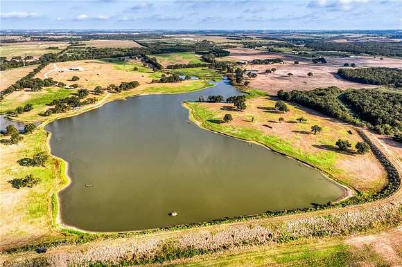 148.885 Acres of Land with Home for Sale in Axtell, Texas