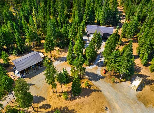 21 Acres of Land for Sale in Newport, Washington