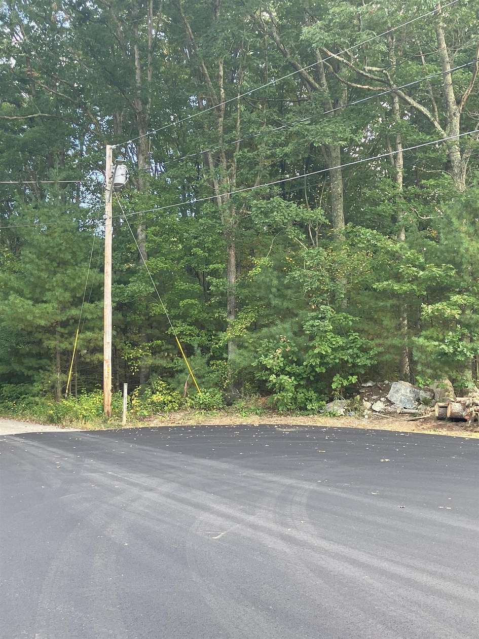 0.71 Acres of Residential Land for Sale in Plaistow, New Hampshire