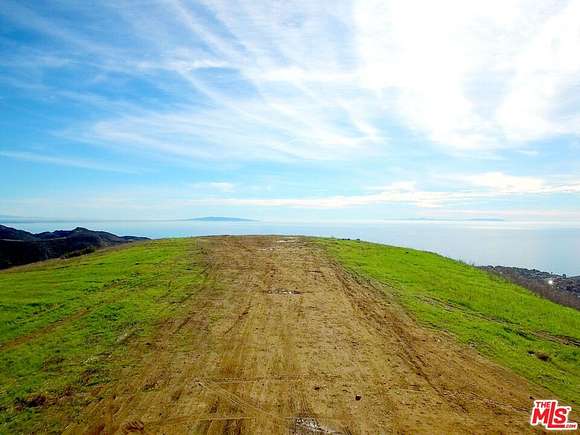 20.669 Acres of Land for Sale in Malibu, California