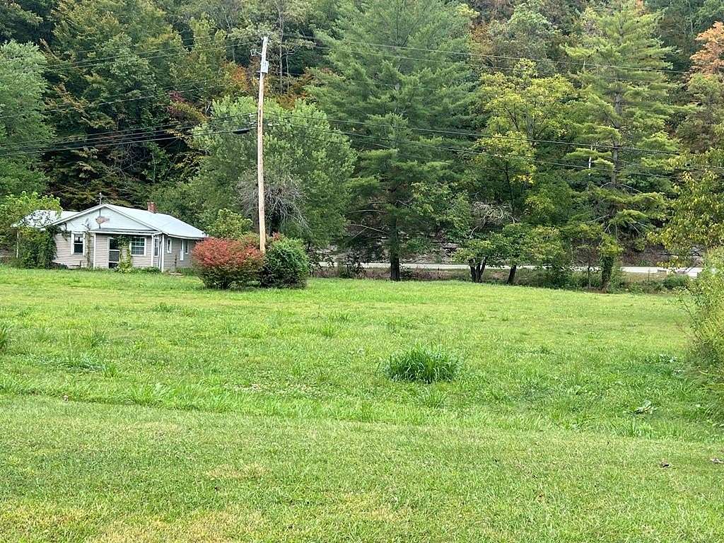 1 Acre of Residential Land for Sale in Hazard, Kentucky