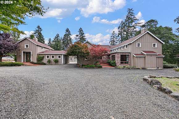 20 Acres of Agricultural Land with Home for Sale in Eugene, Oregon