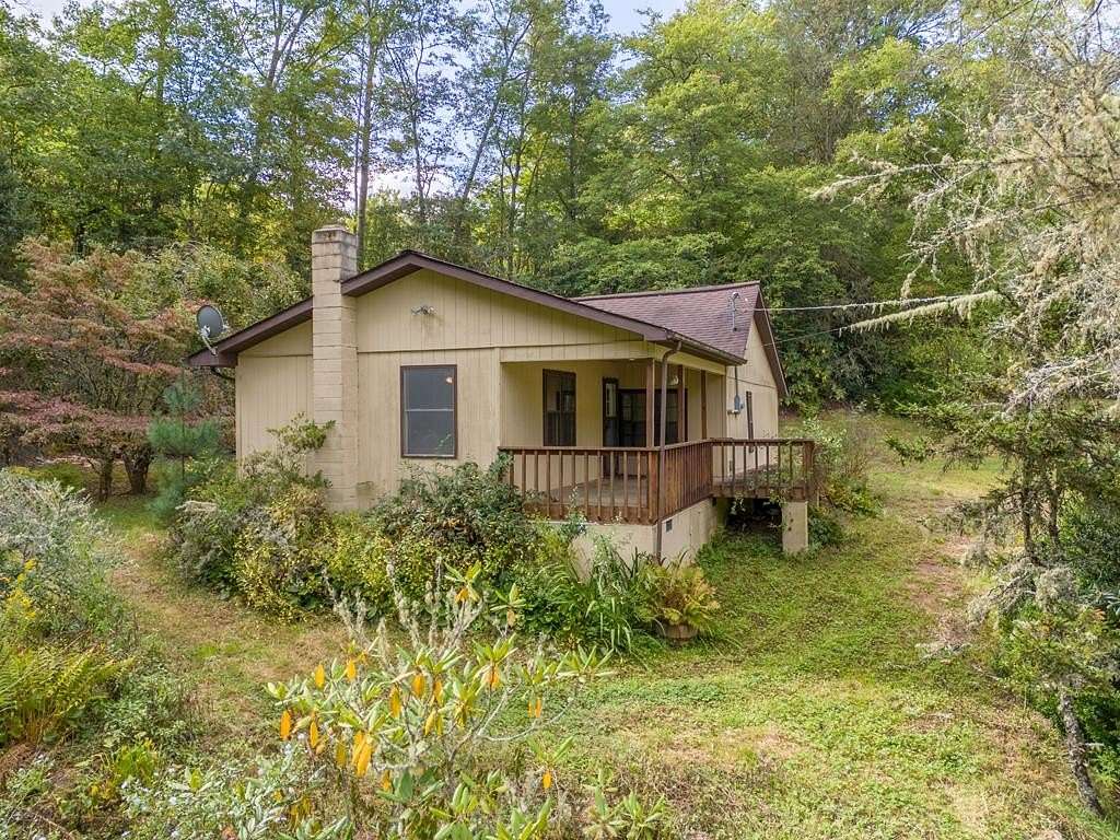 4.58 Acres of Residential Land with Home for Sale in Tuckasegee, North Carolina