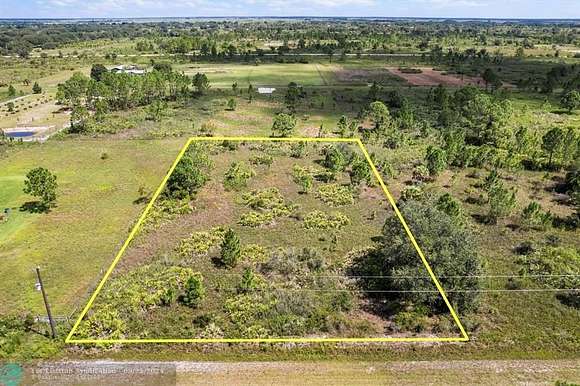 1.25 Acres of Residential Land for Sale in Okeechobee, Florida