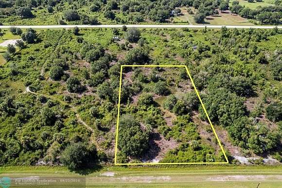 1.25 Acres of Residential Land for Sale in Okeechobee, Florida