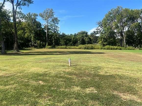 1.017 Acres of Residential Land for Sale in Muskogee, Oklahoma