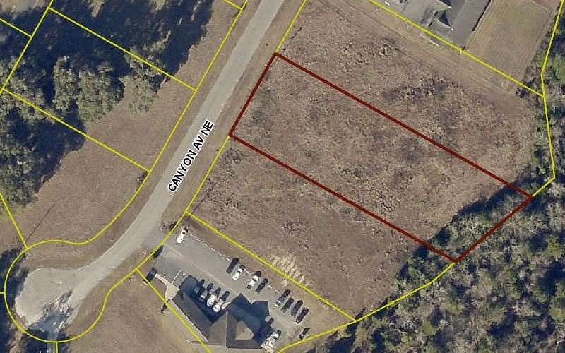 0.83 Acres of Commercial Land for Sale in Live Oak, Florida