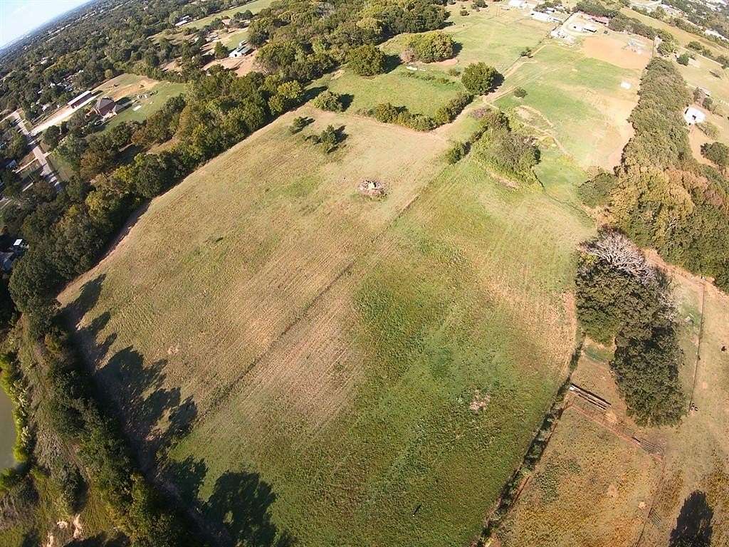 10.929 Acres of Land for Sale in Alvarado, Texas